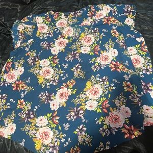 Size 5 floral TORRID top